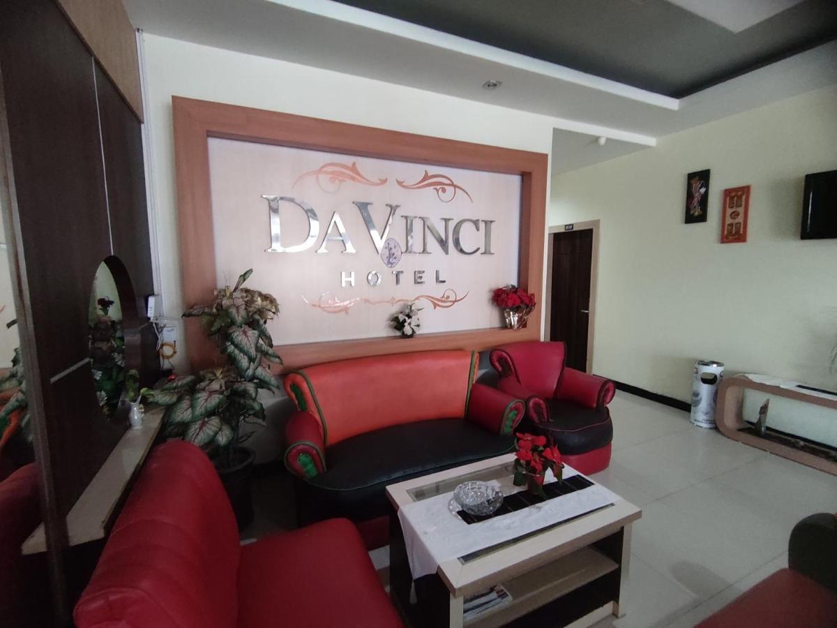 Hotel Davinci Kendari Exterior photo